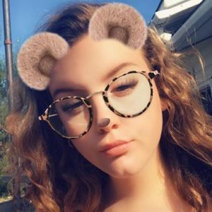 Meet your Posher, Brandi